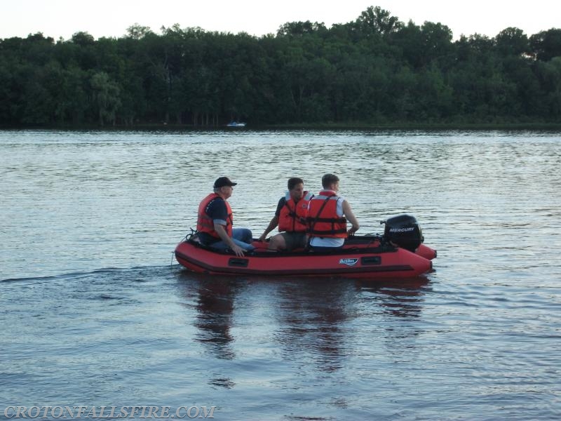 Marine operations training on Peach Lake